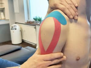 Physiotherapie mit Kinesiotaping